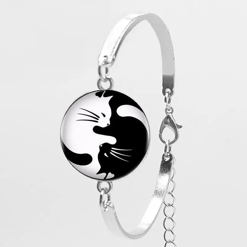 Black and White Glass Bracelet - Just Cats - Gifts for Cat Lovers