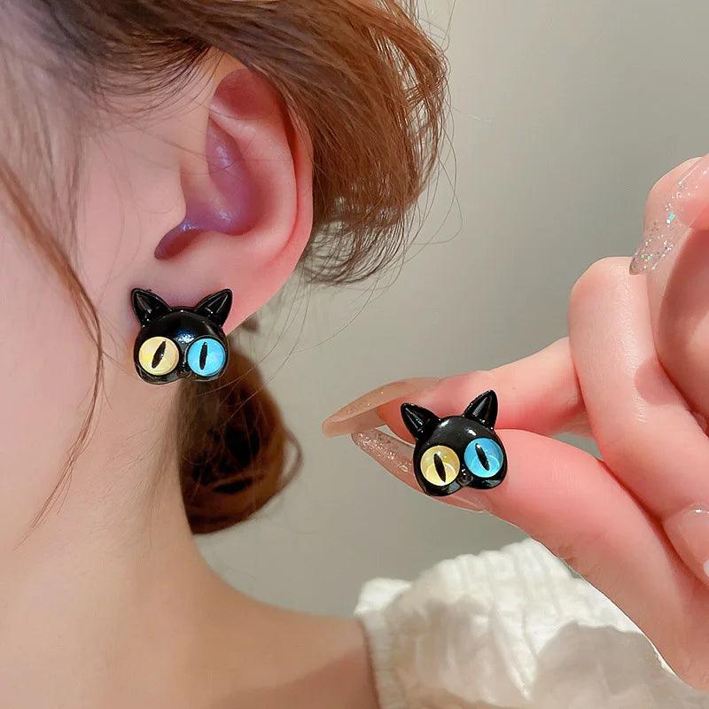 Blue and Yellow Eyes Cat Earring - Just Cats - Gifts for Cat Lovers
