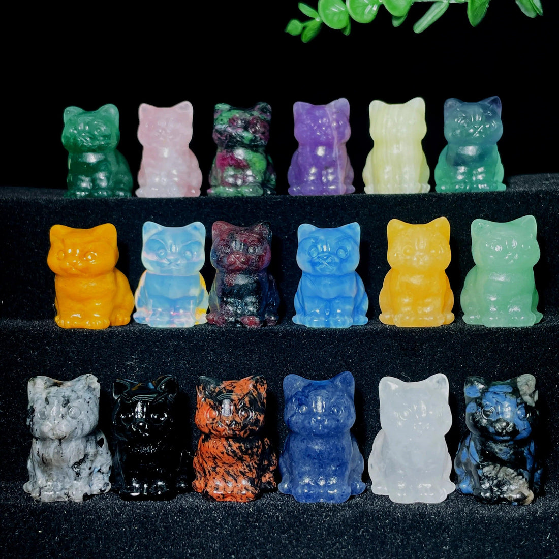 Natural Crystal Sitting cat Figurine - Just Cats - Gifts for Cat Lovers
