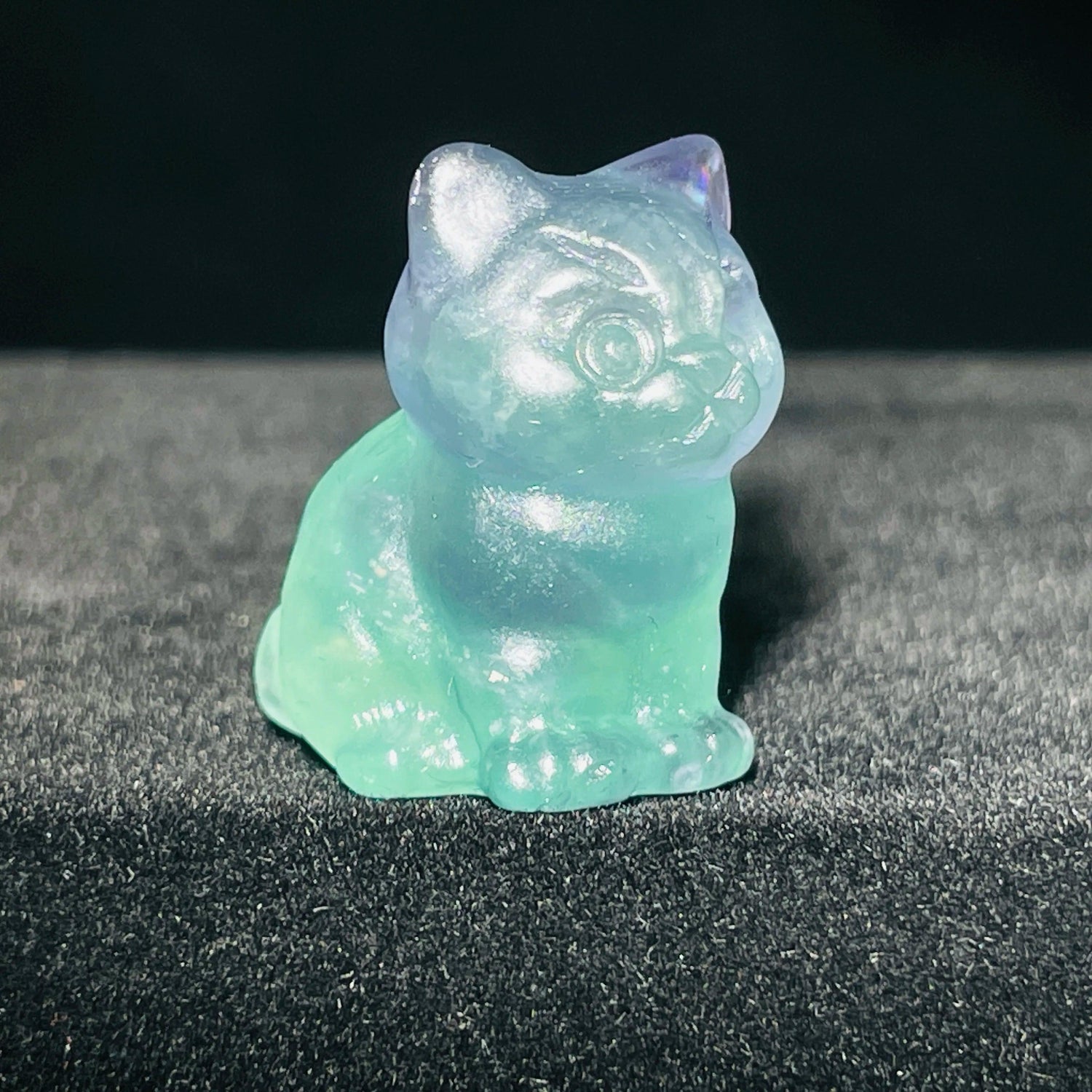 Natural Crystal Sitting cat Figurine - Just Cats - Gifts for Cat Lovers